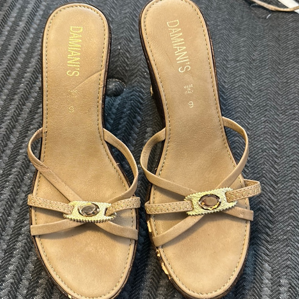 Damiani’s size 9. Wedges. Tan/gold